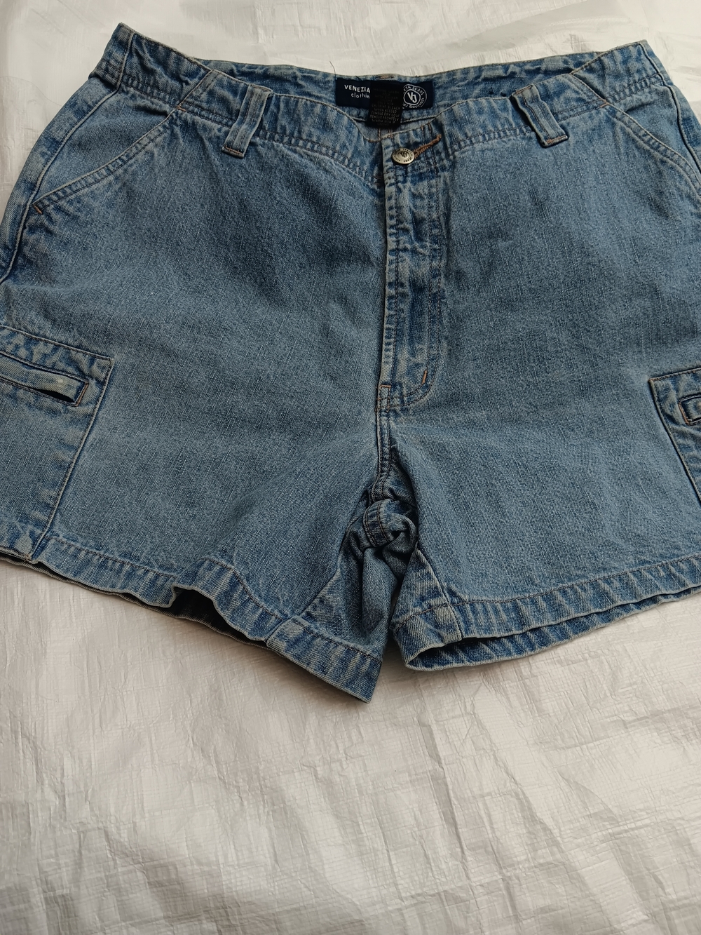Venezia Jeans brand light blue denim shorts for women